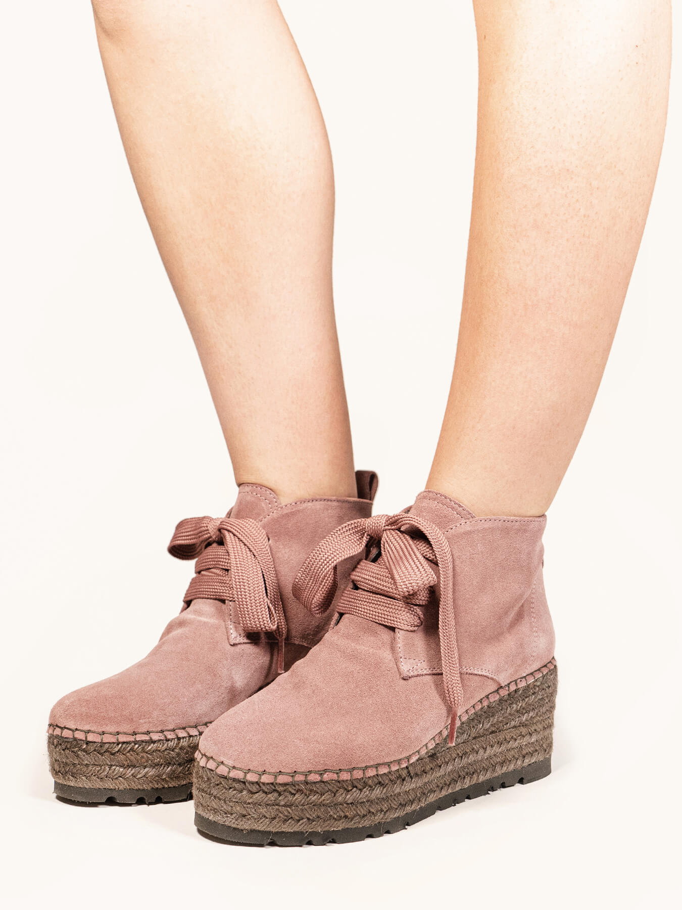 Nogal Plataforma Lila