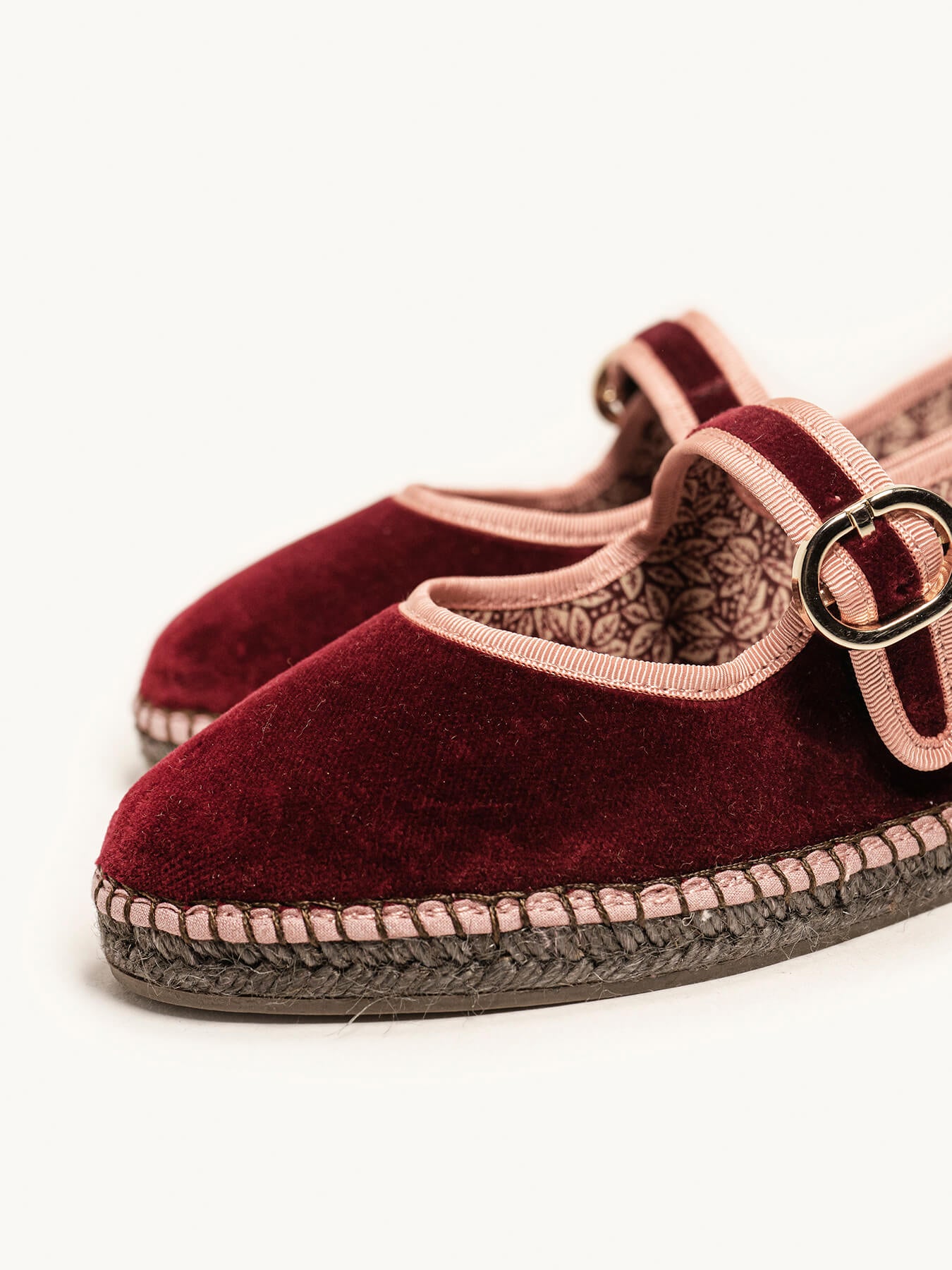 Adelfa Terciopelo Granate