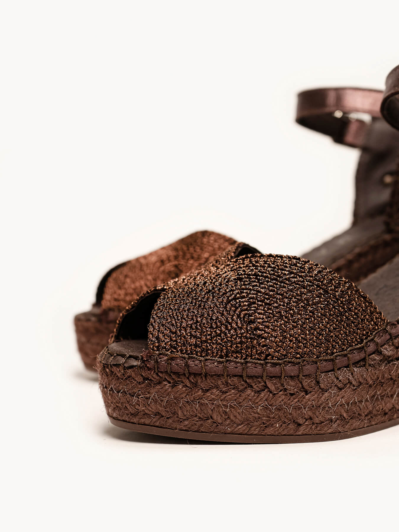 Alelí Cuña 8 cm Cordela Marrón Oscuro