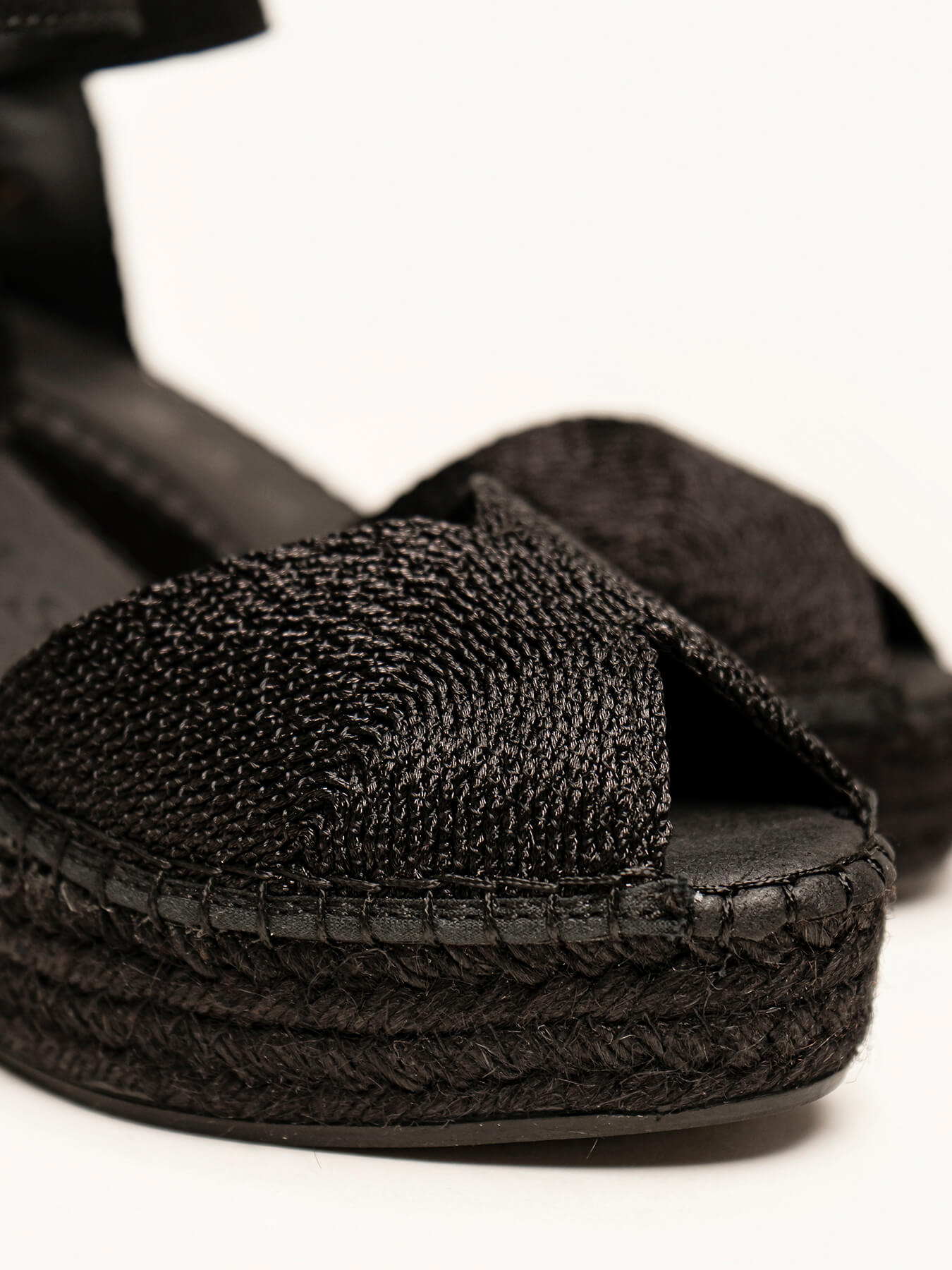 Alelí Cuña 8 cm Cordela Negro
