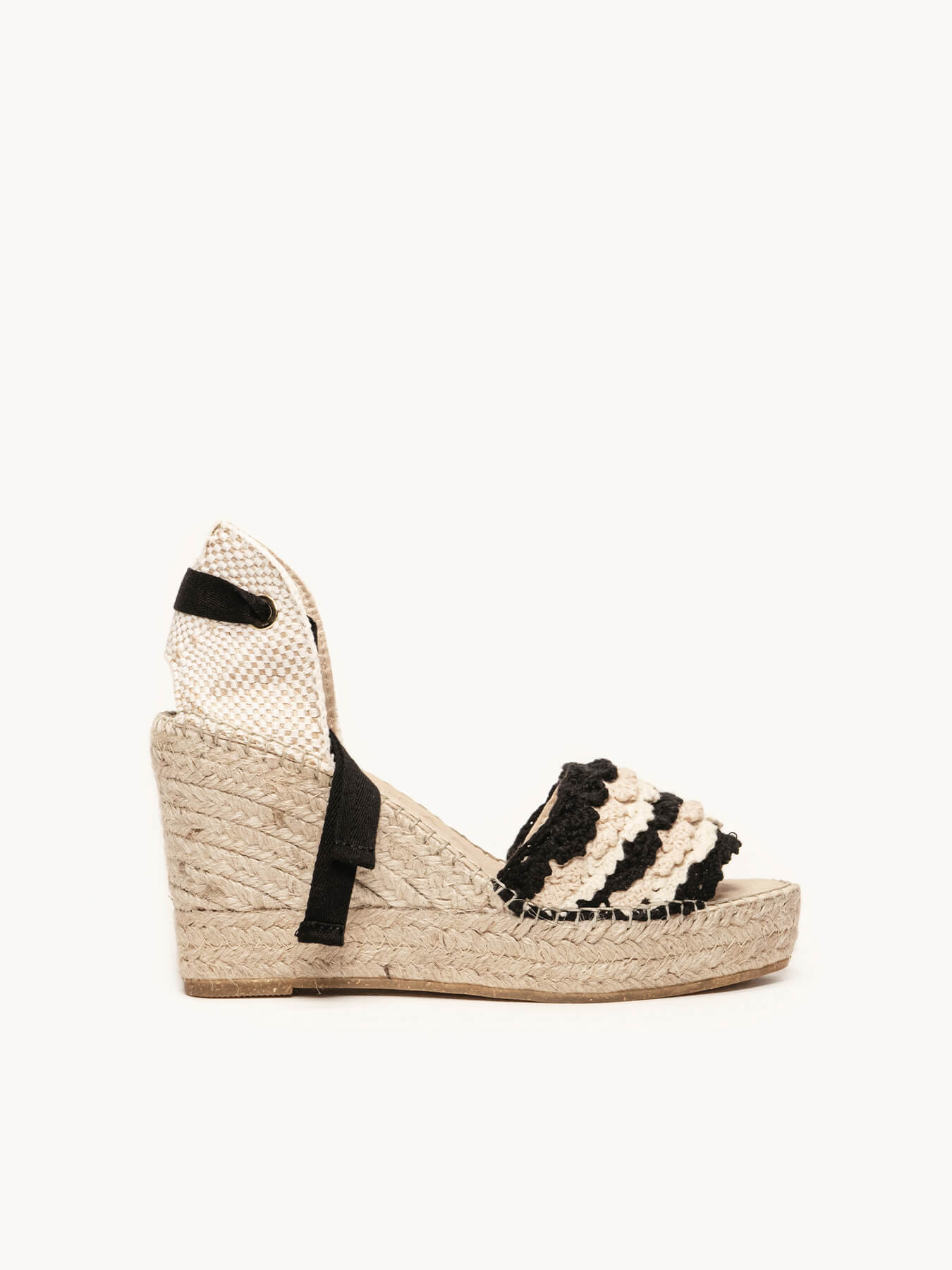 Aulaga High Wedge Crochet Ruffles Black