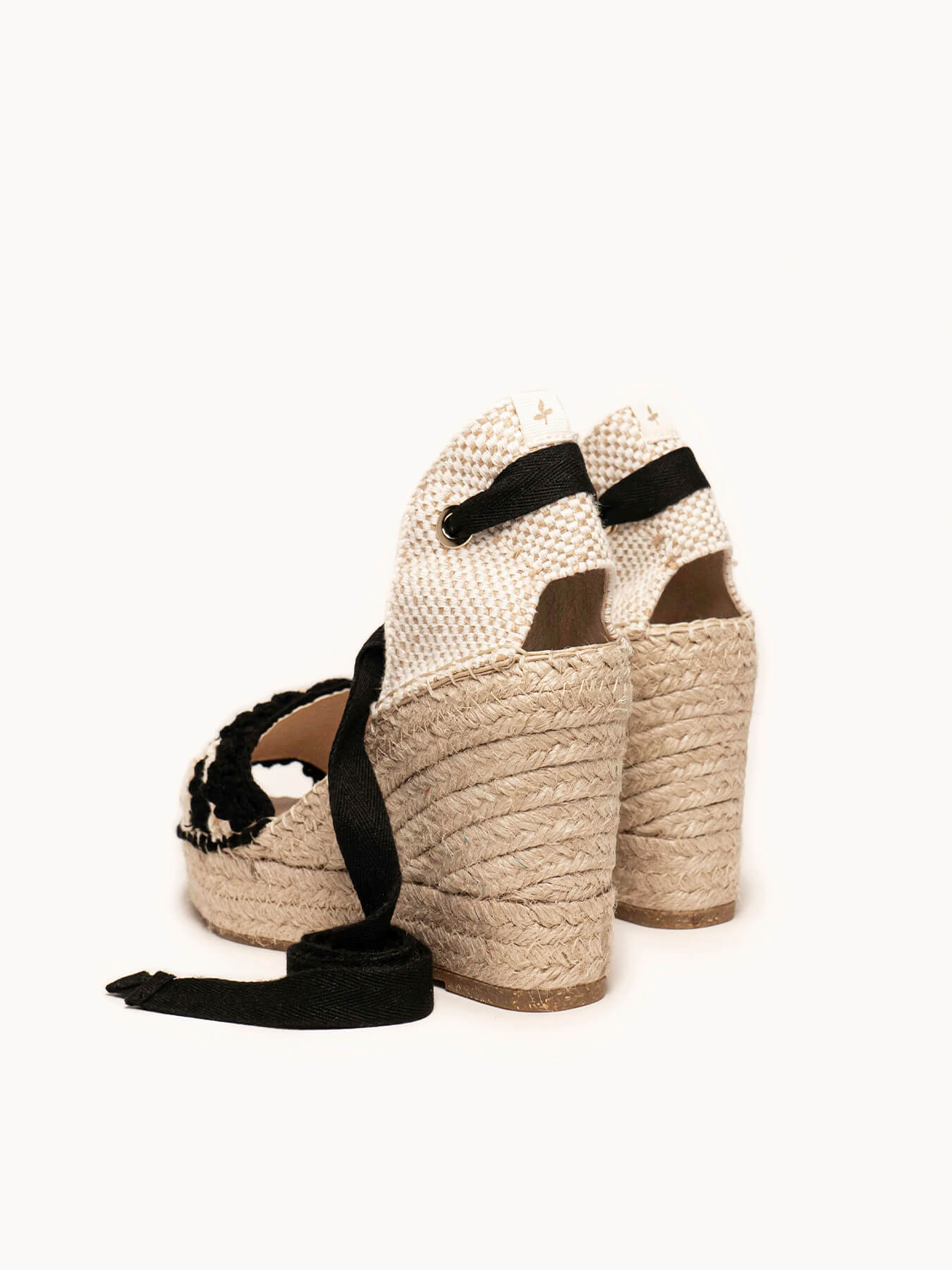 Aulaga High Wedge Crochet Ruffles Black