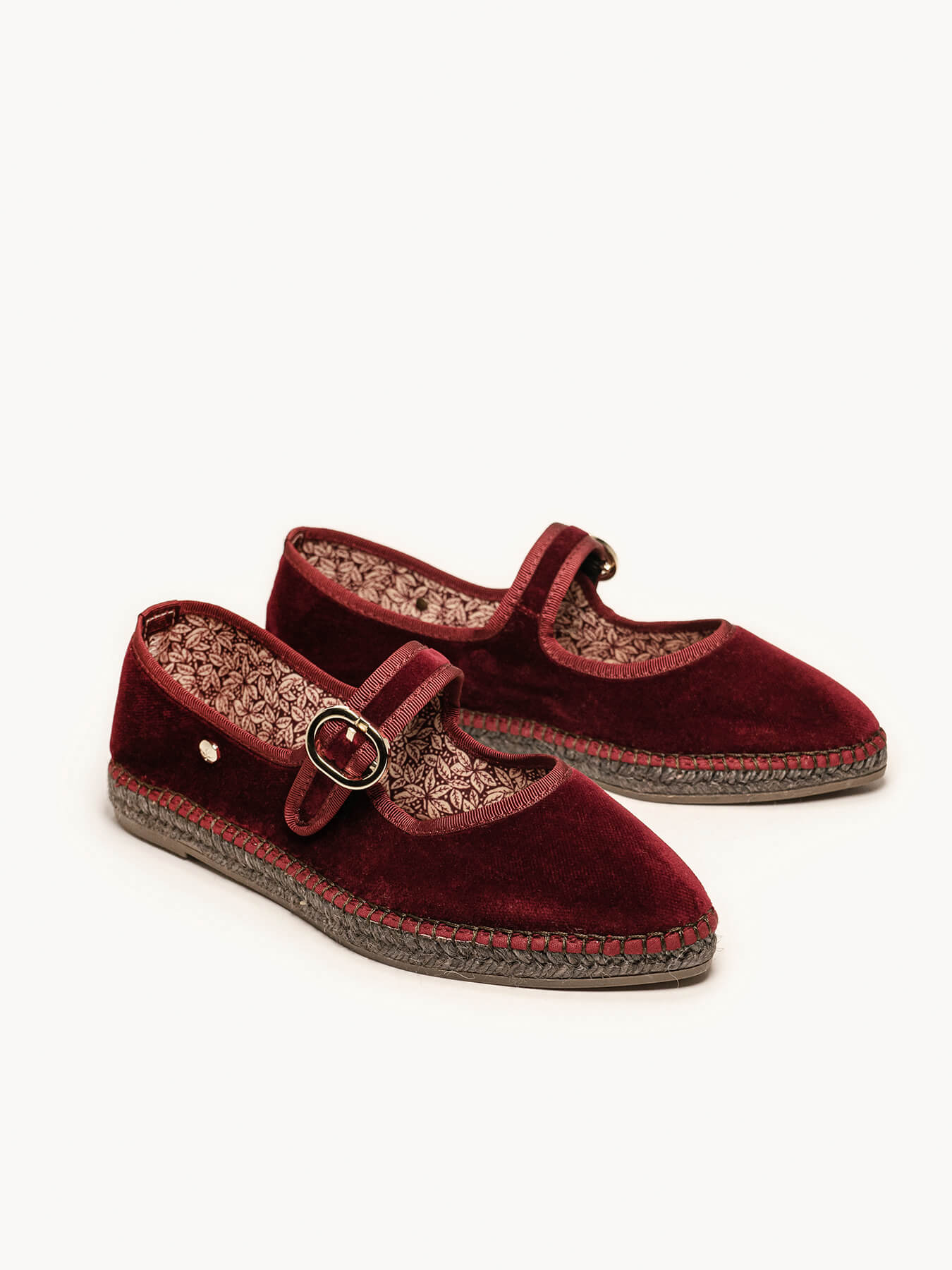 Azucena Terciopelo Granate