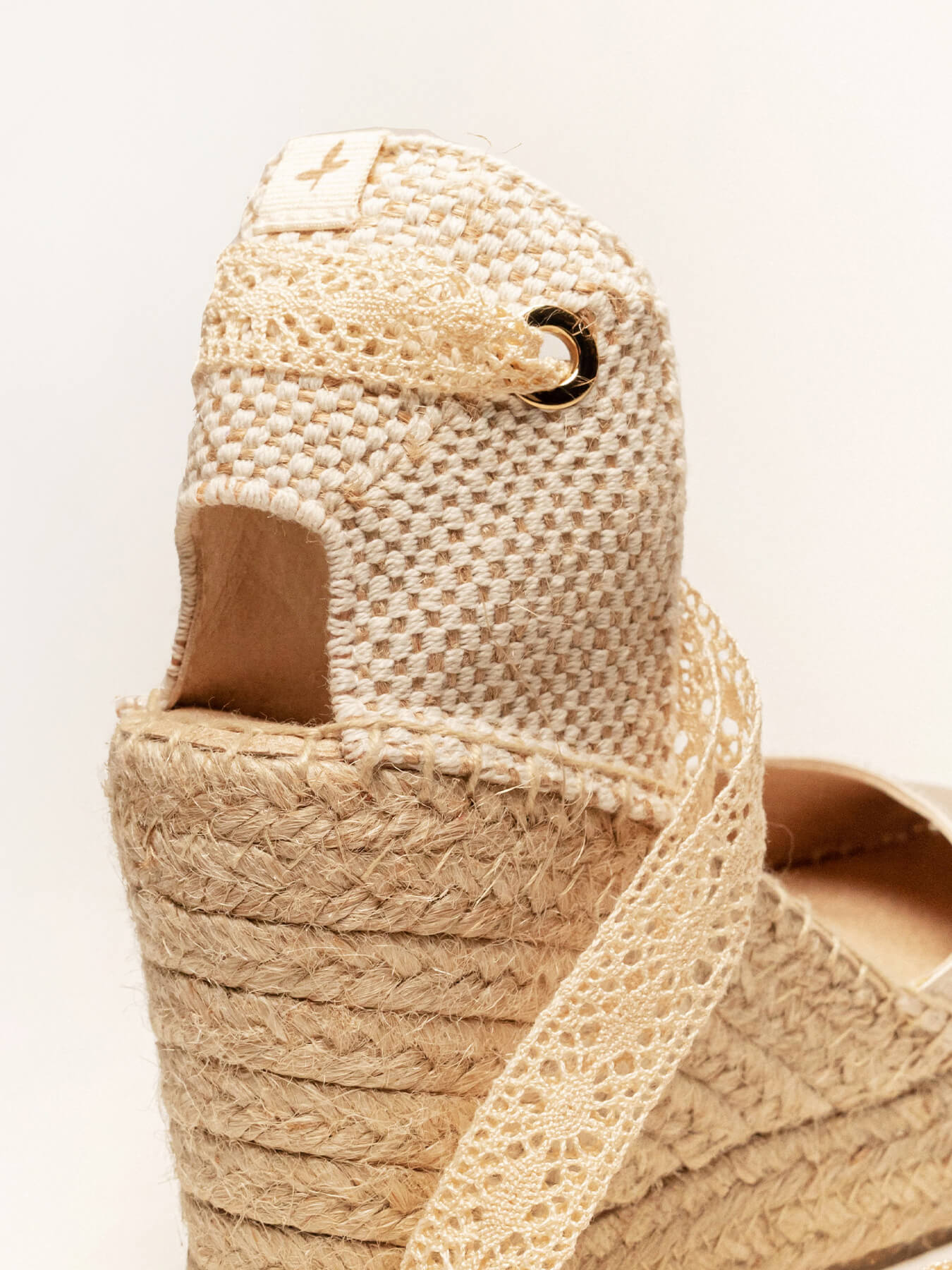 Pack Espadrilles Cunhas Altas Cetim Ecru + Fita Crochet S Areia