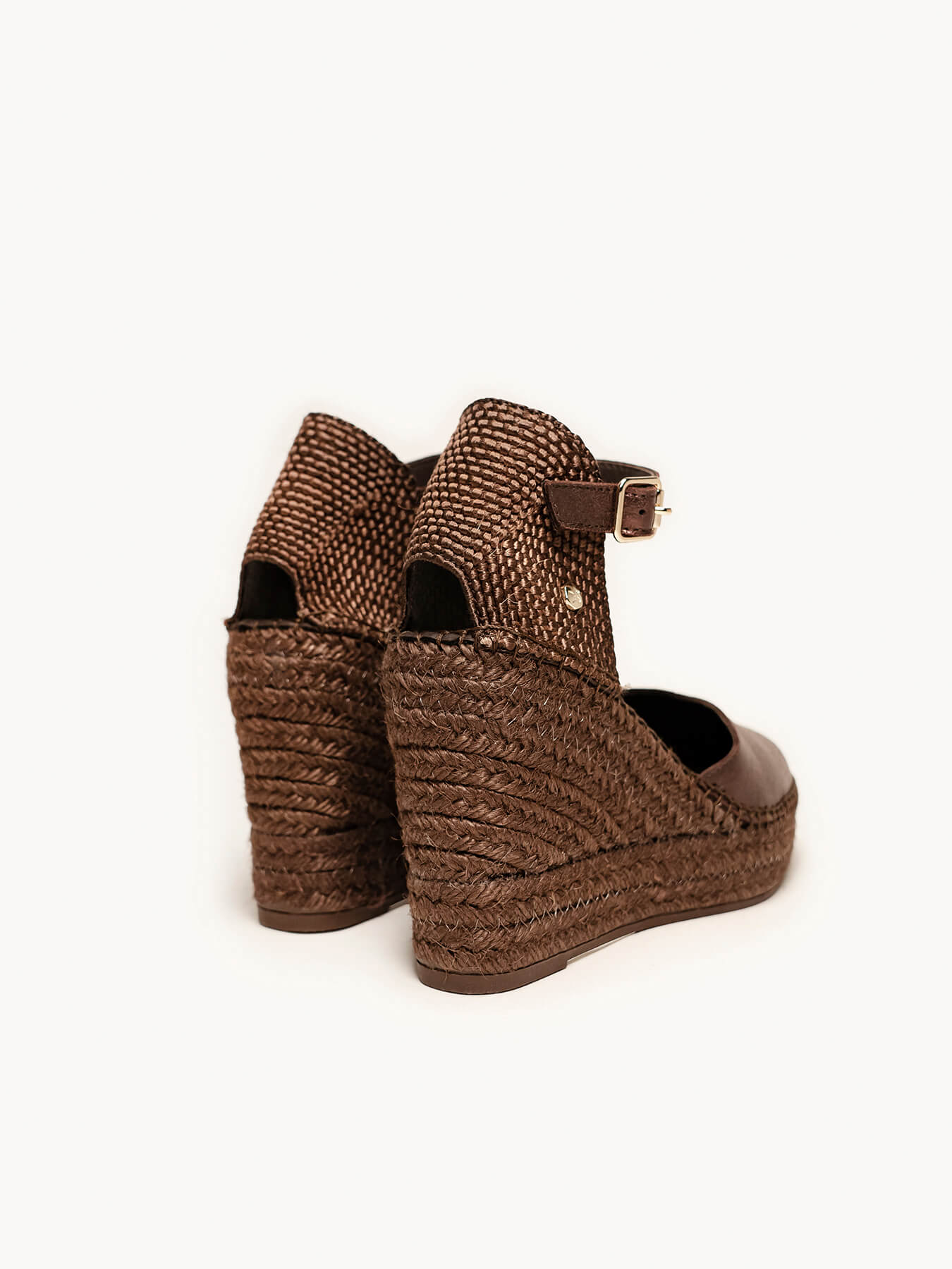 Jara Cuña 10 cm Ante Metal Marrón Oscuro