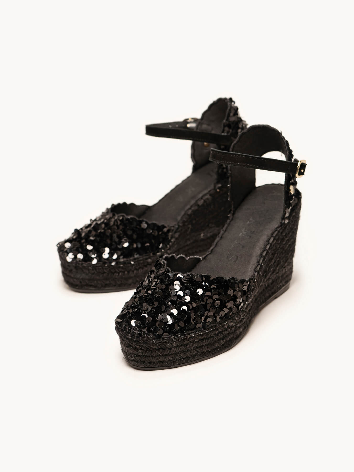 Jara Cuña Alta Lentejuelas Negro