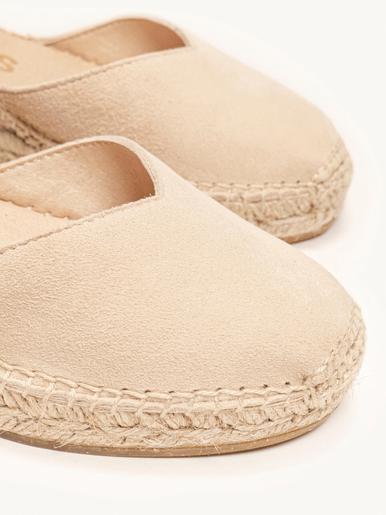 Jara 5 cm Wedge Suede Sand