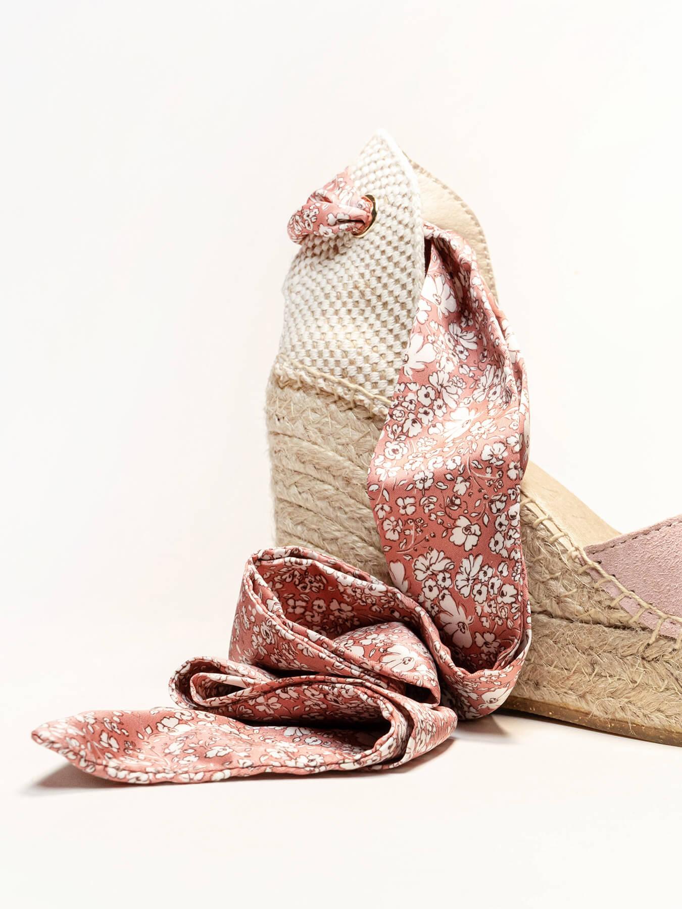 Pack Espadrille Cunha Espadrilles Rosa Claro + Cachecol Flores Rosa Claro