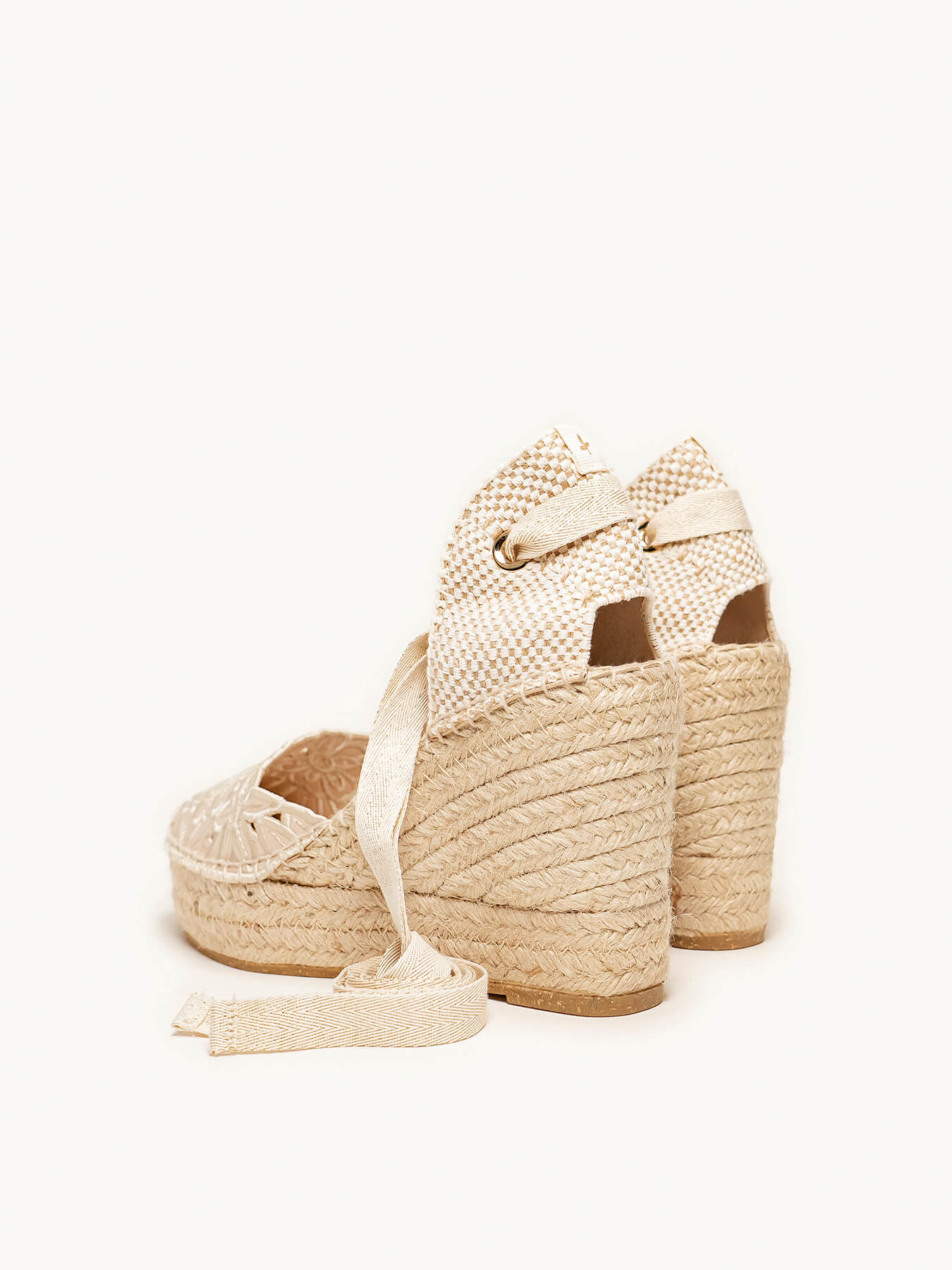 Romero Cuña Alta Bordado Silvestre Crudo