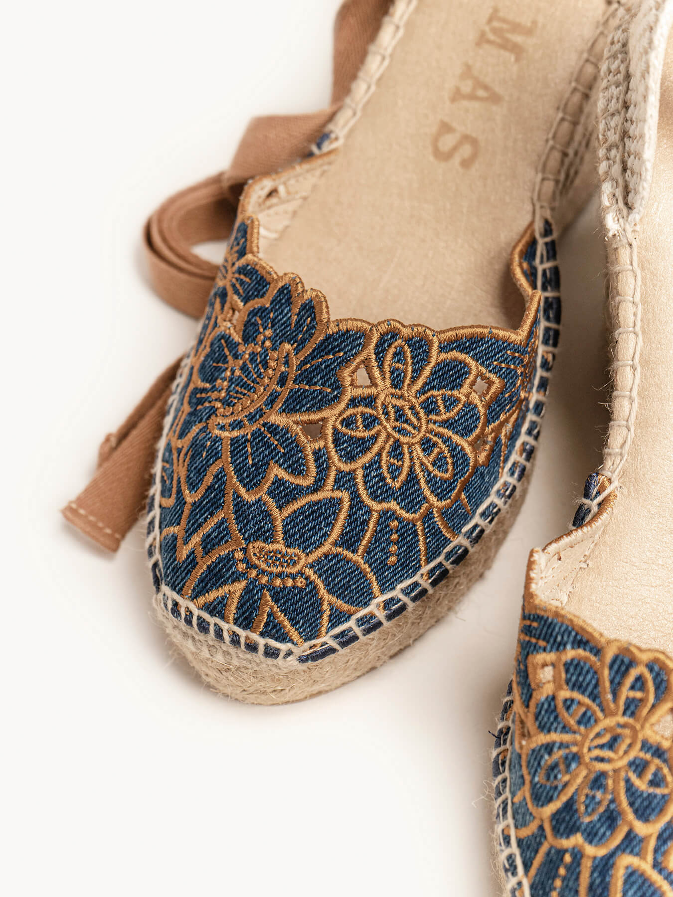 Romero High Wedge Wild Embroidery Blue Jeans