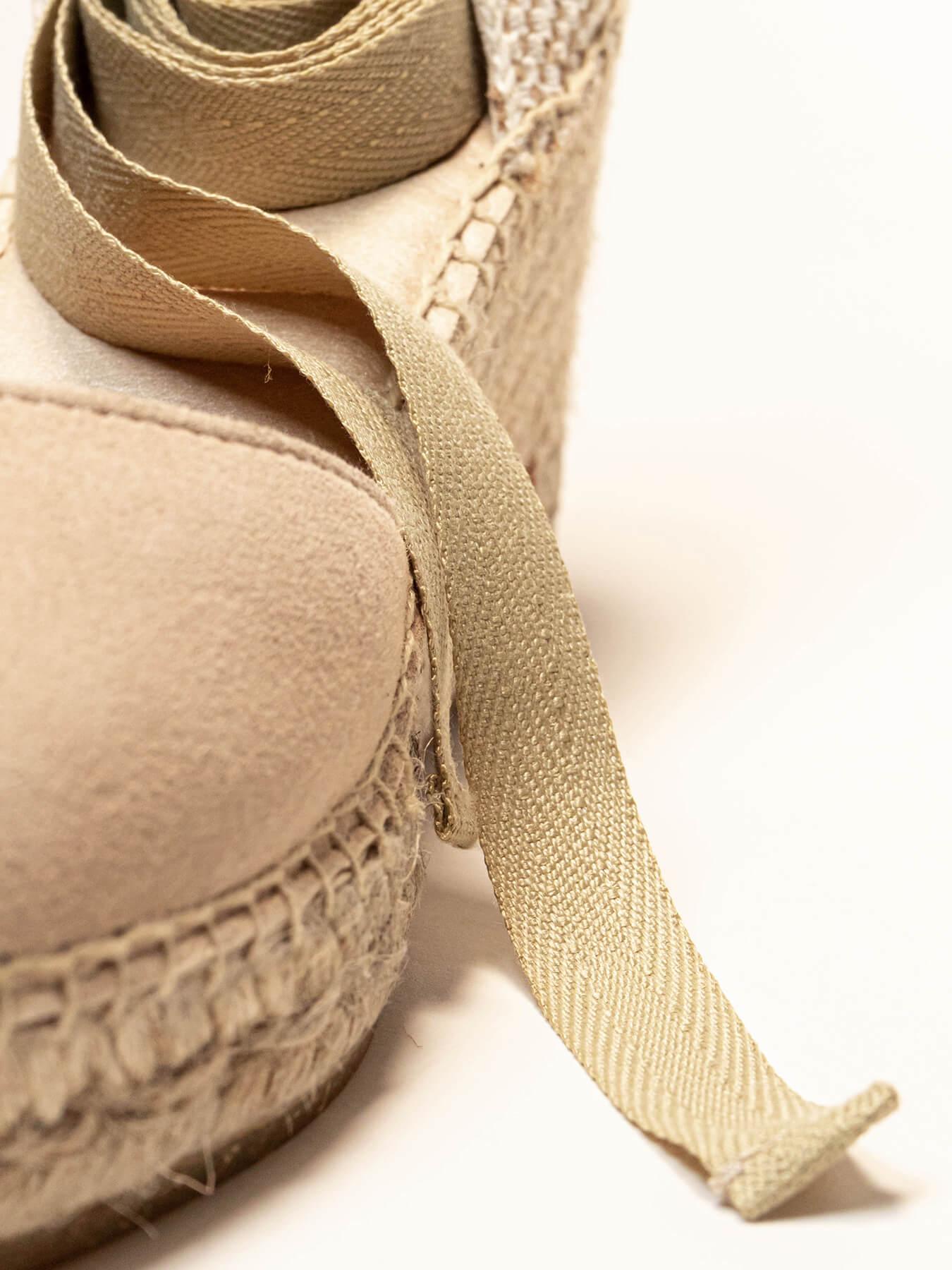 Pack Espadrilles Cunhas Médias Sand + Cachecol Flores Sand