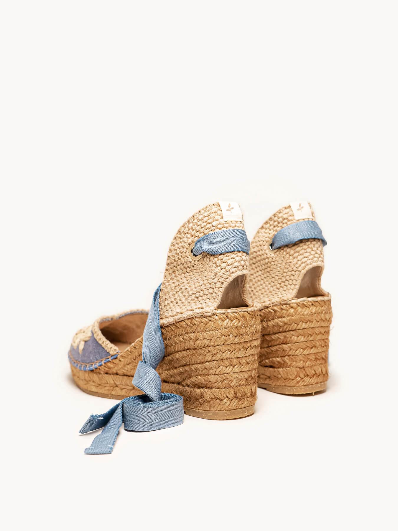 Romero Cuña Media Rafia Petalos Azul Jeans