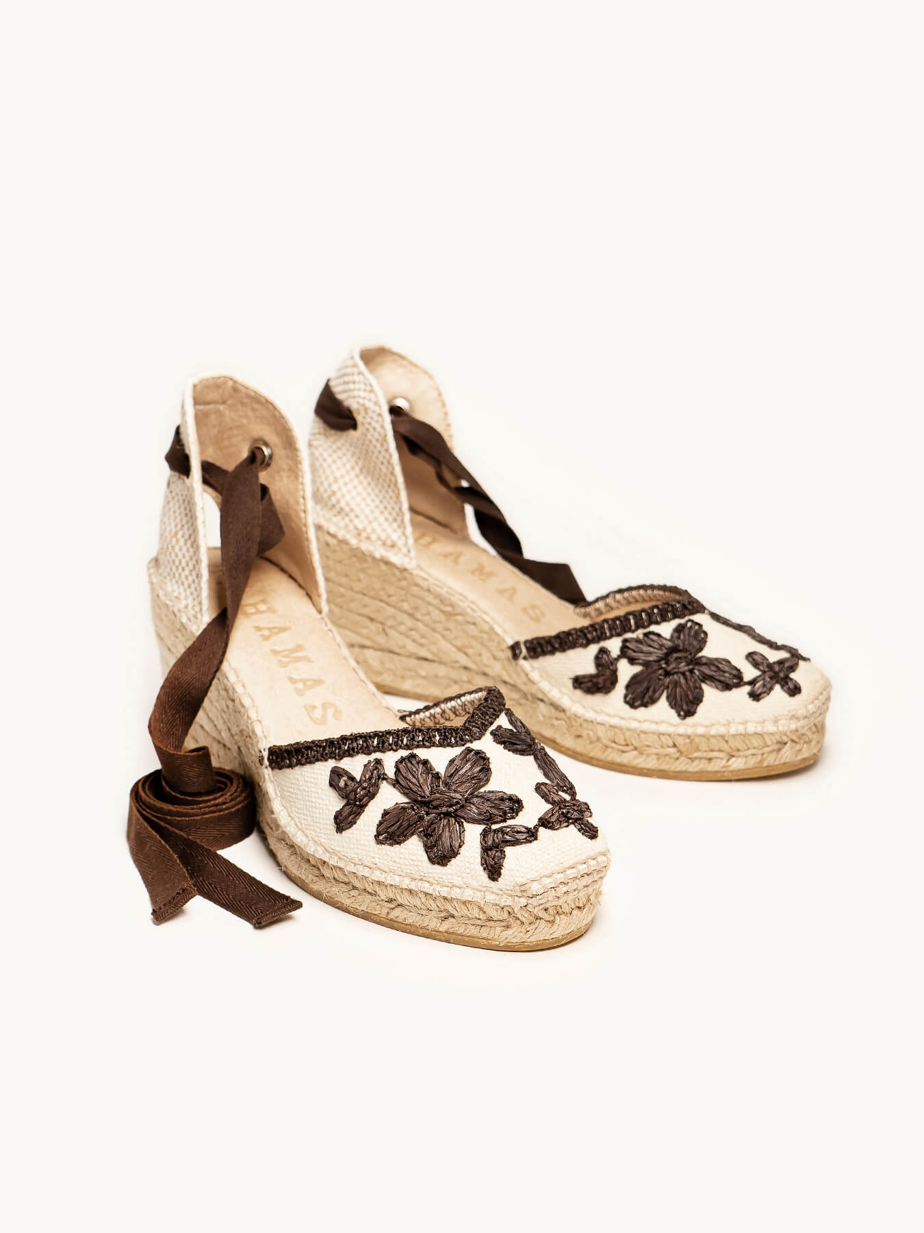 Romero Cuña Media Rafia Petalos Crudo