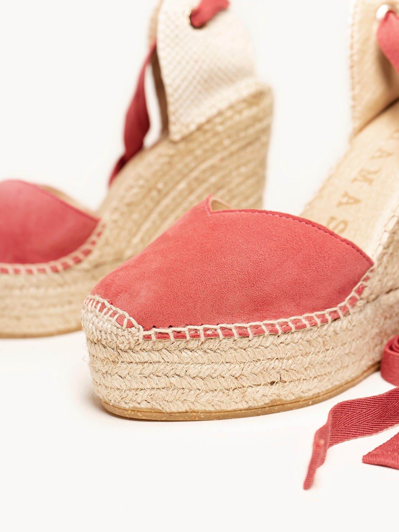 Romero Cuña Alta 12cm Ante Rosa Oscuro